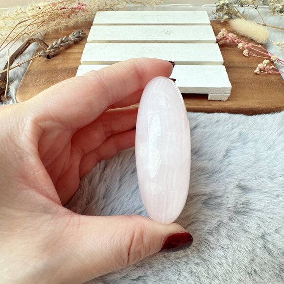 Beautiful Mangano Calcite Palm Stone - Picture 6 of 6